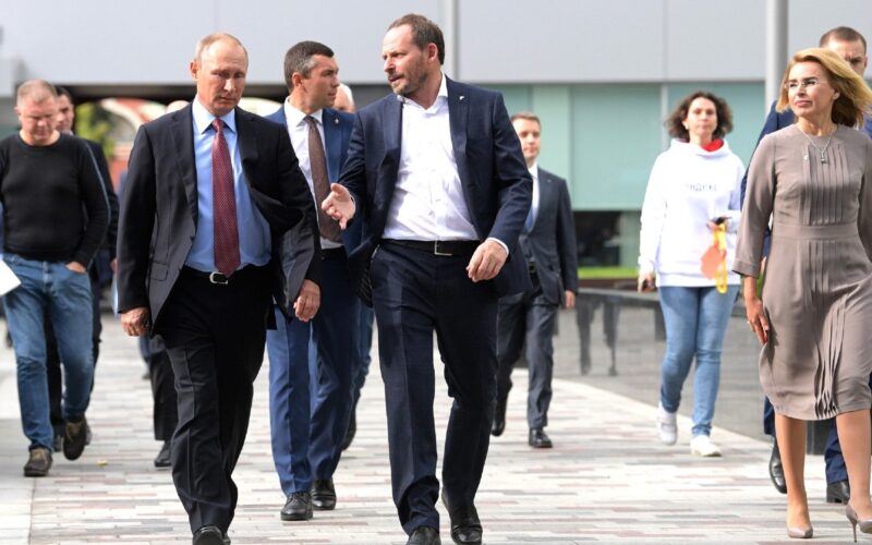 Vladimir Putin and Arkady Volozh. 2017 / Photo: kremlin.ru