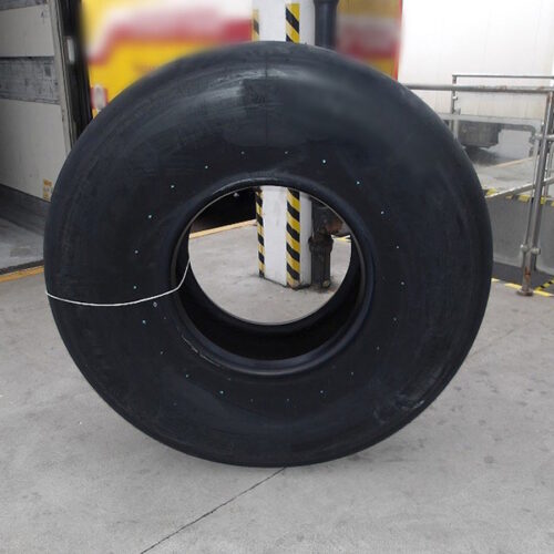 Poland detained 5 tons of tires for Boeing aircraft transported to Russia