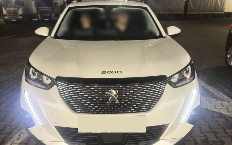 Lithuanian customs blocks car shipments to Russia