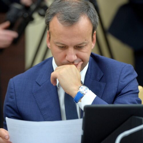 Ukraine imposes sanctions on ten Russian athletes