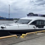 A yacht for Russians was put up for auction due to sanctions