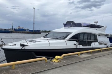 A yacht for Russians was put up for auction due to sanctions