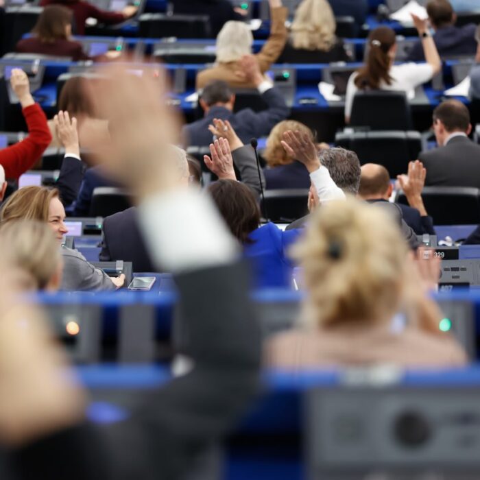 EU Parliament calls for new sanctions against Russia over its recruitment of foreigners