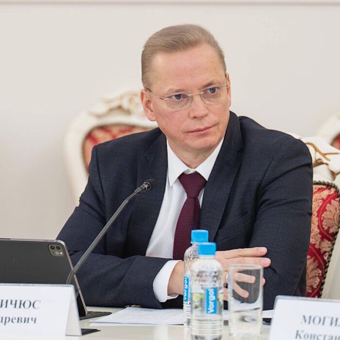 EU imposes sanctions on the Russian military and propagand