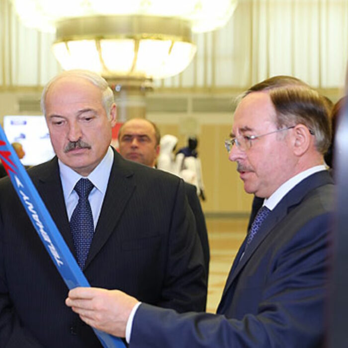 Is Lukashenko’s companion’s business jet stuck in Moscow?